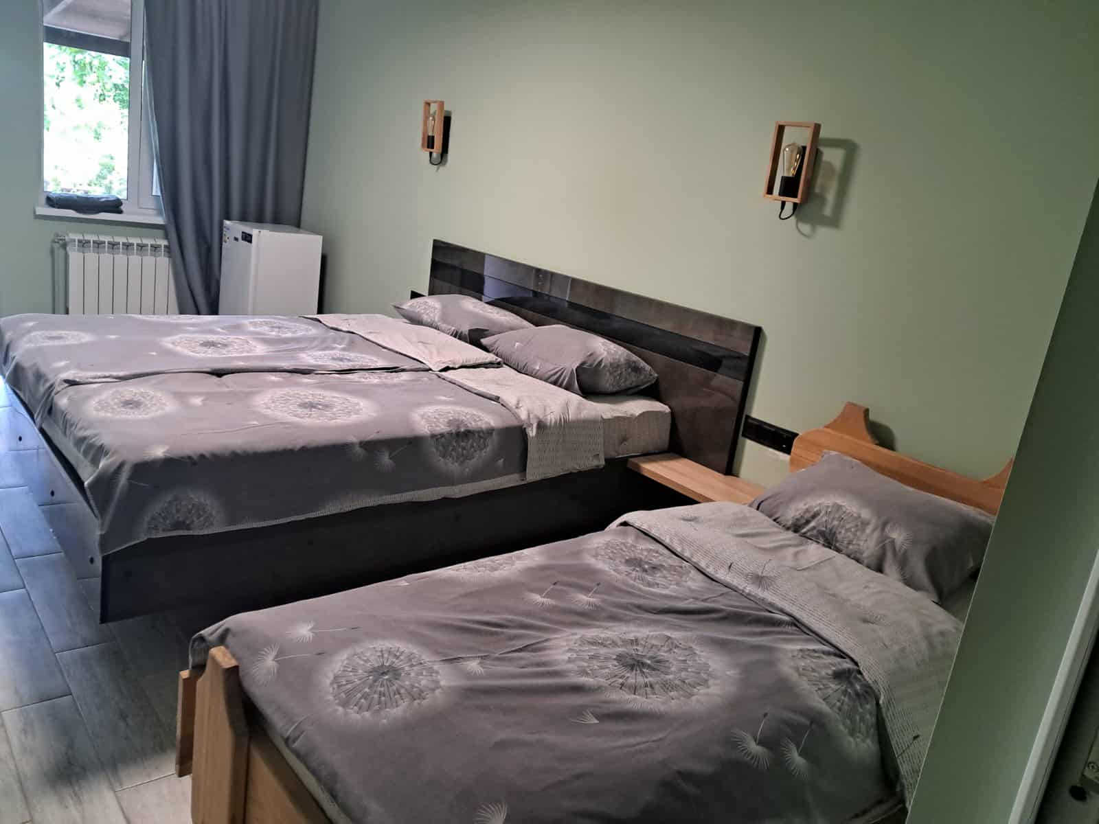 Номери та альтанки